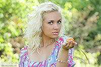 Blonde teens free pictures outdoor