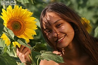 Funky photo-session with sunflowers