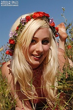 Free teen angel hq erotica pics pix in red underwear