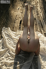 Busty pictures of naked erotic girls nude russian photography