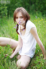 Erotic photography erotic nude girls poses outdoors