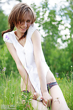 Erotic photography erotic nude girls poses outdoors