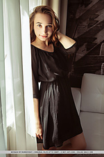 Teen skinny romantic free picture met art erotic