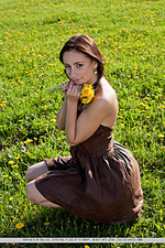 Sweet and girly karina n baring her body by the grassfield