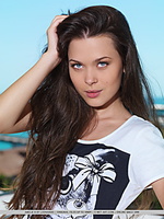 Teen thumbs gallery free teens female real teens met art free skinny pictures