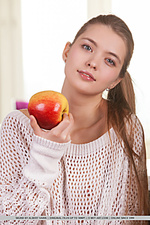 Russian teen pic met art skinny met art russian teen pic teen met art style foto