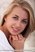 Free erotic tight pussy teen met art erotic pictures gallerys softcore teens met art girls picture