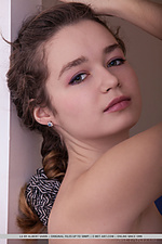 Teen gets topless free teens naked erotica girls nude gallerys softcore photography amateur gallery